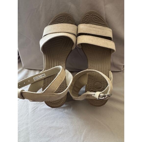 Crocs Women’s Beige Canvas Strap Wedge Sandals Size 7 – Excellent Condition - Picture 3 of 6